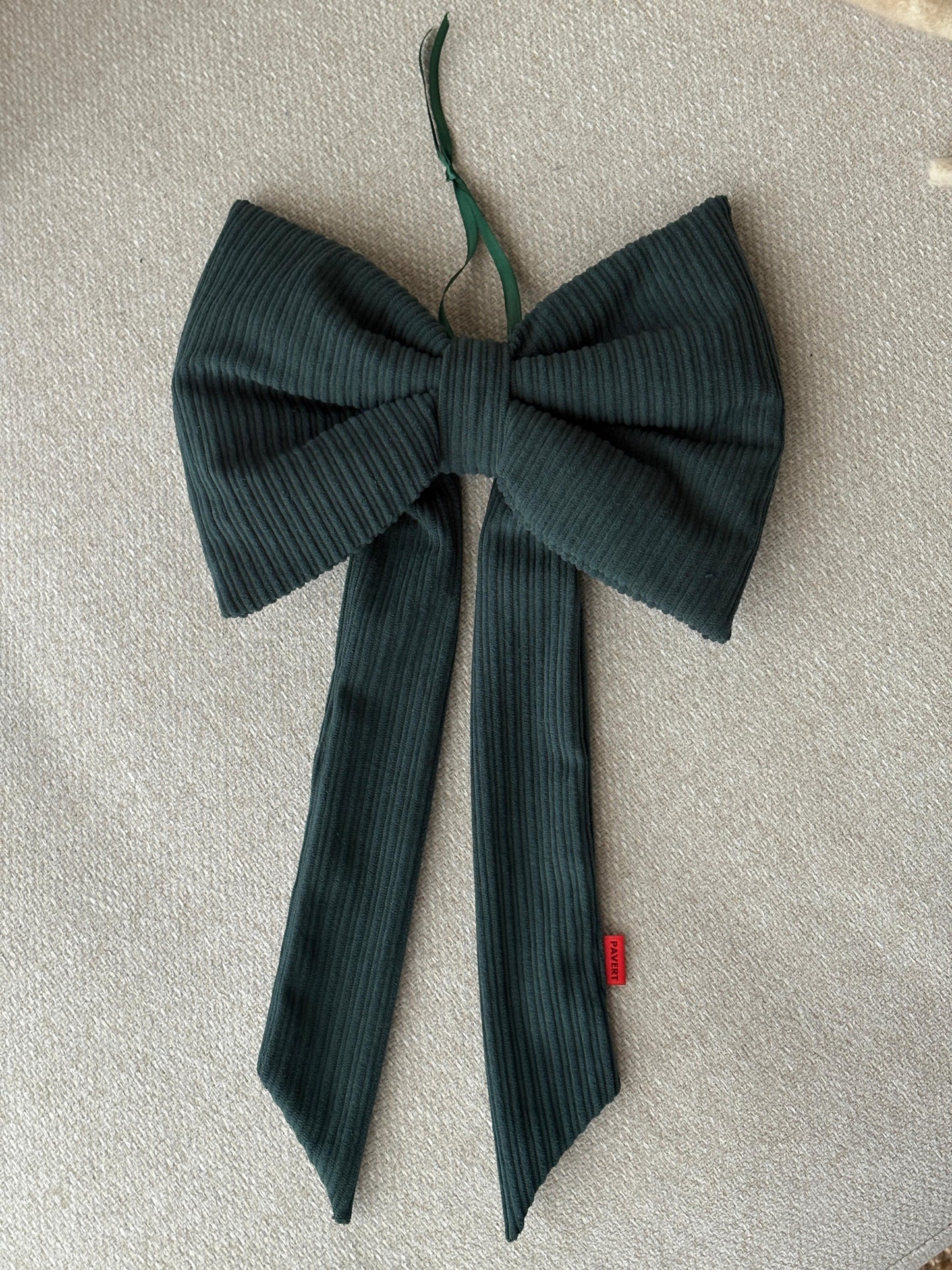 Emerald green velvet rib bow