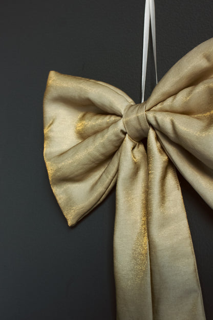 Gold shimmering bow