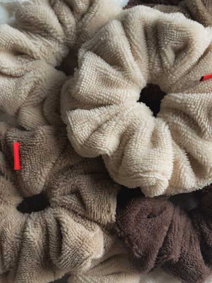 The bamboo spa scrunchie dark brown