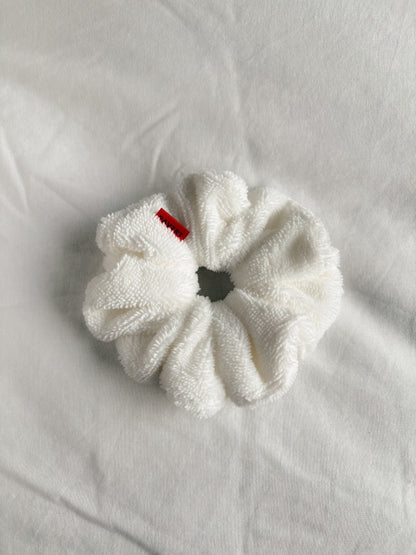 The bamboo spa scrunchie sand