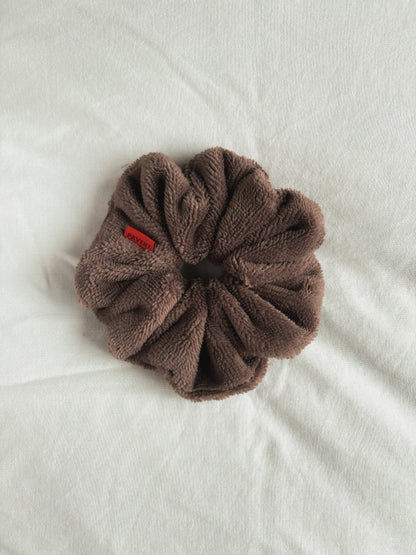 The bamboo spa scrunchie sand